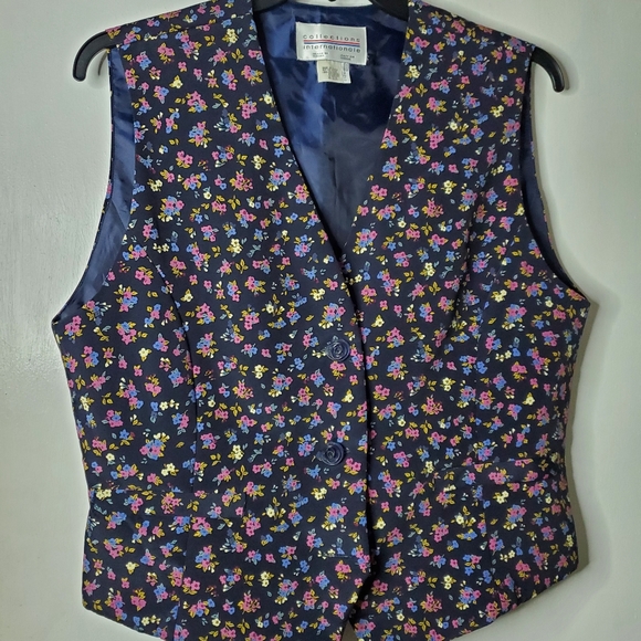 Vintage Floral Vest - Picture 7 of 9